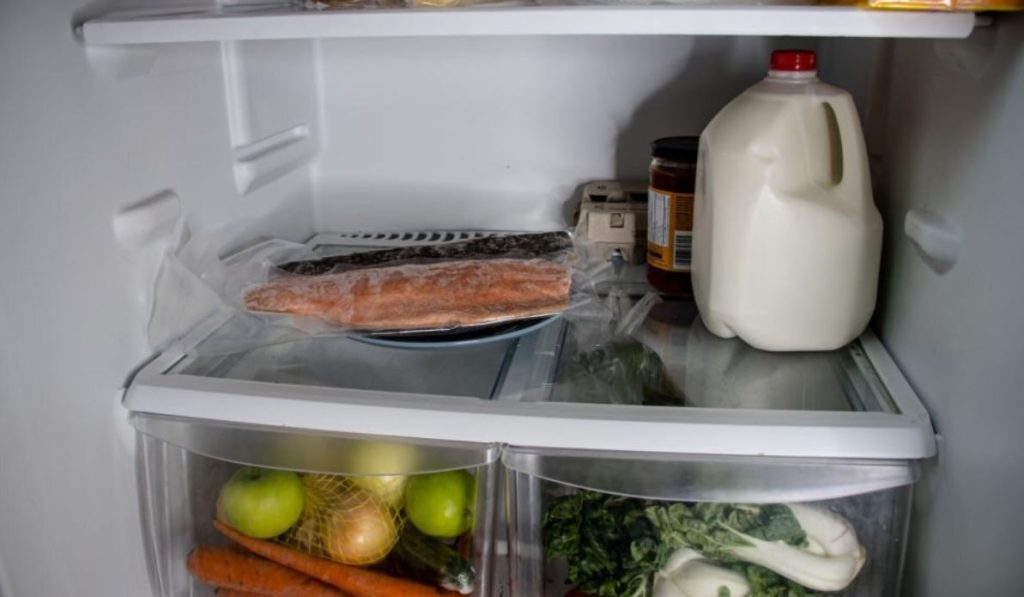 putting vacuum sealed items in your fridge
